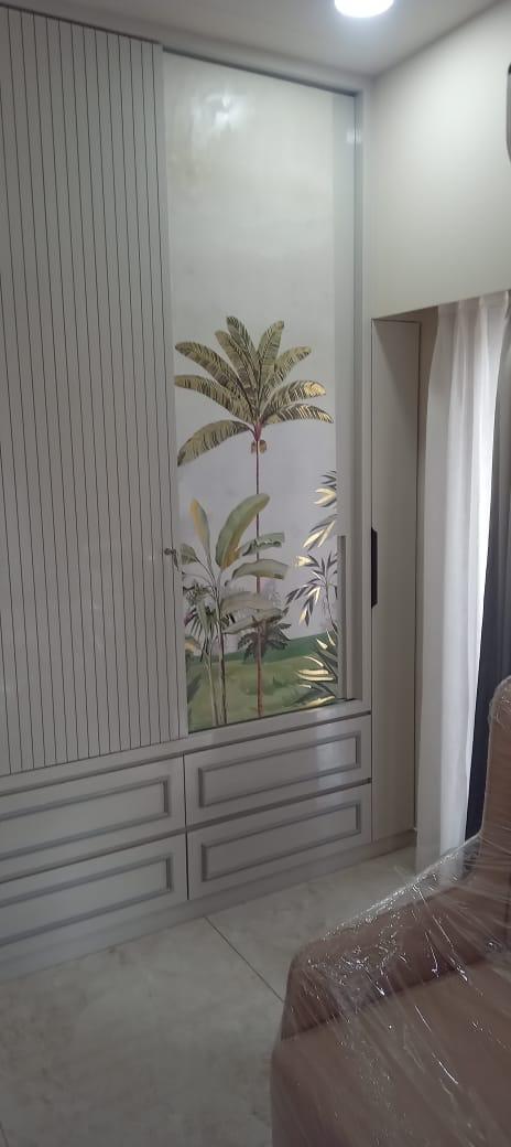 Wallpapers & Decor Installation